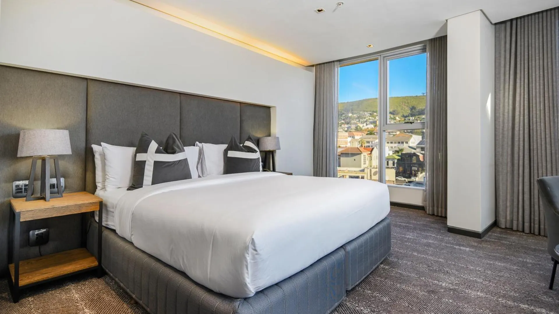 The Capital 15 On Orange Hotel & Spa Cape Town 5*,